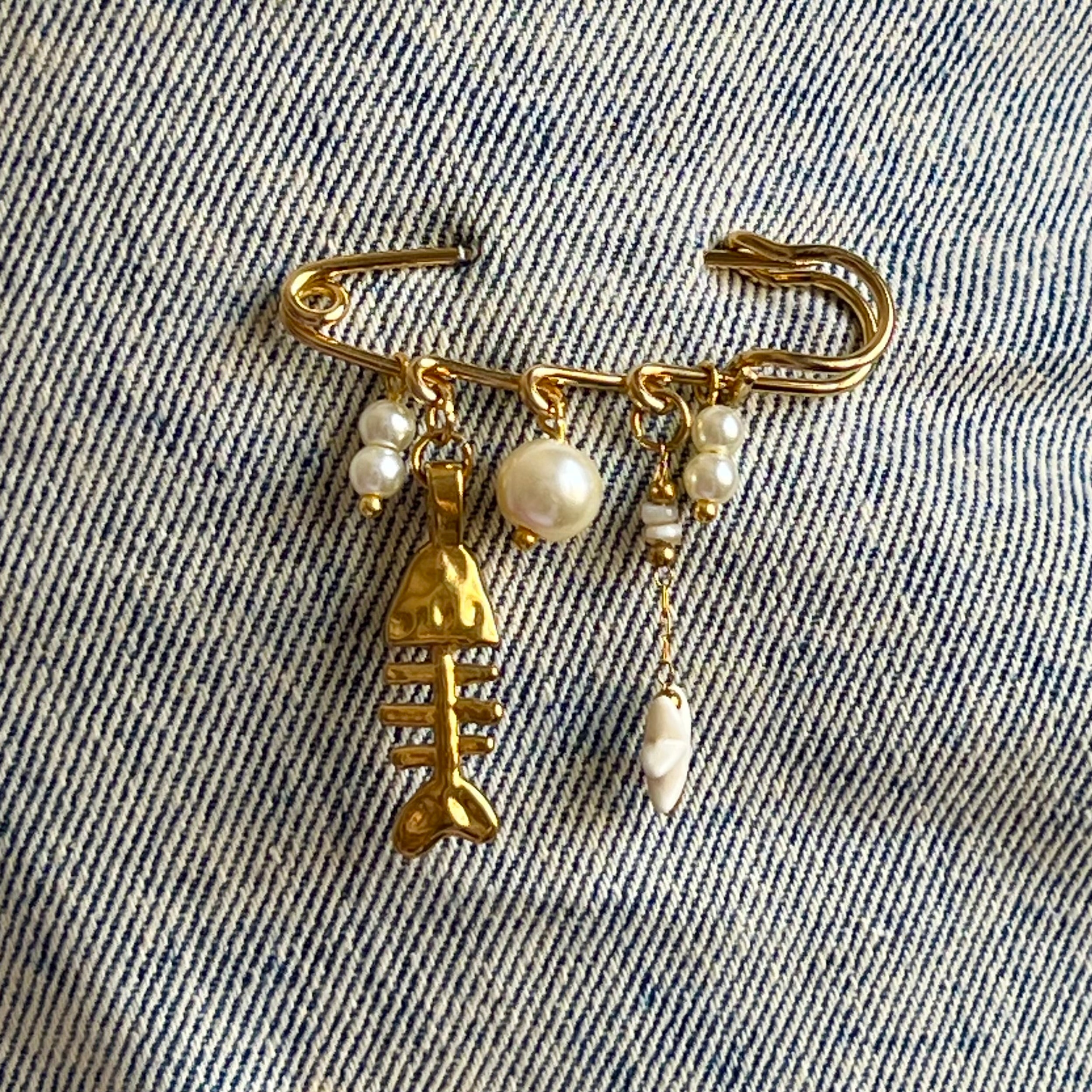 Fish Pin