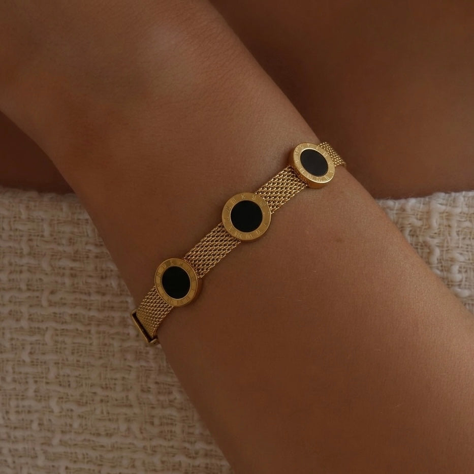 Black Circle Bracelet
