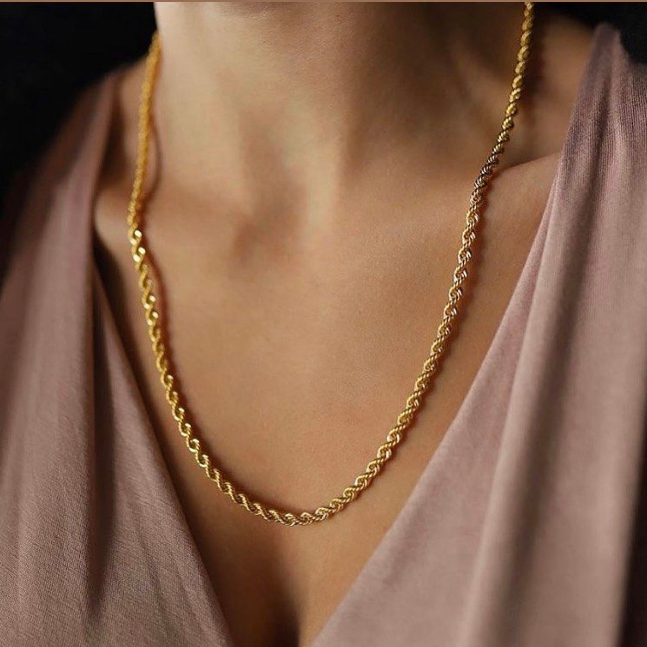 Robe Necklace