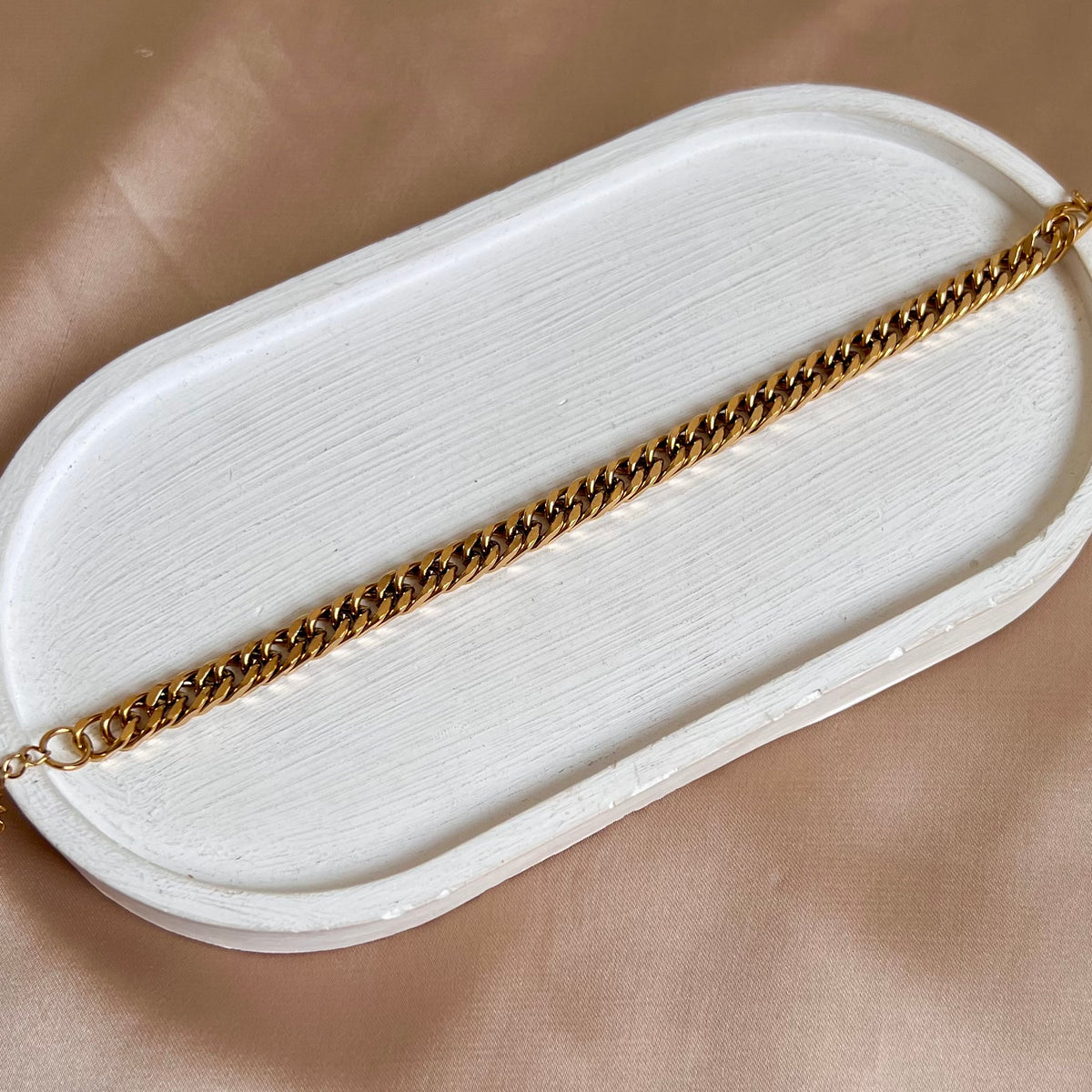 Medium grommet bracelet