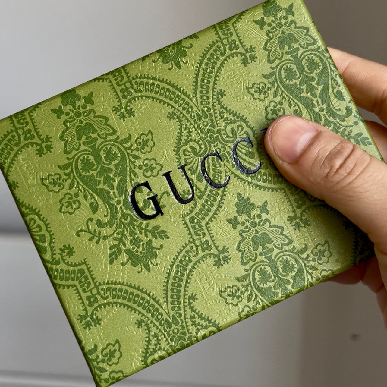 Mirror G Red Cardholder