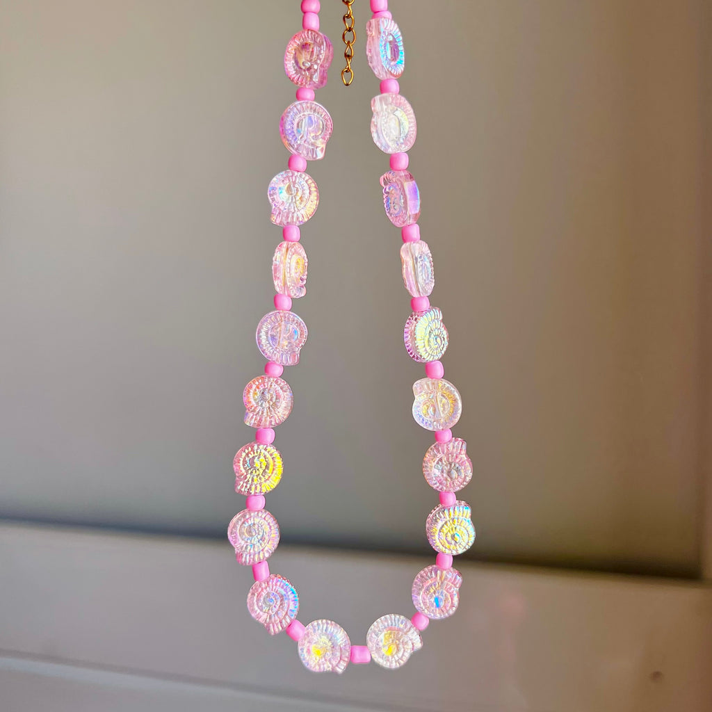 Shiny Shell Chocker