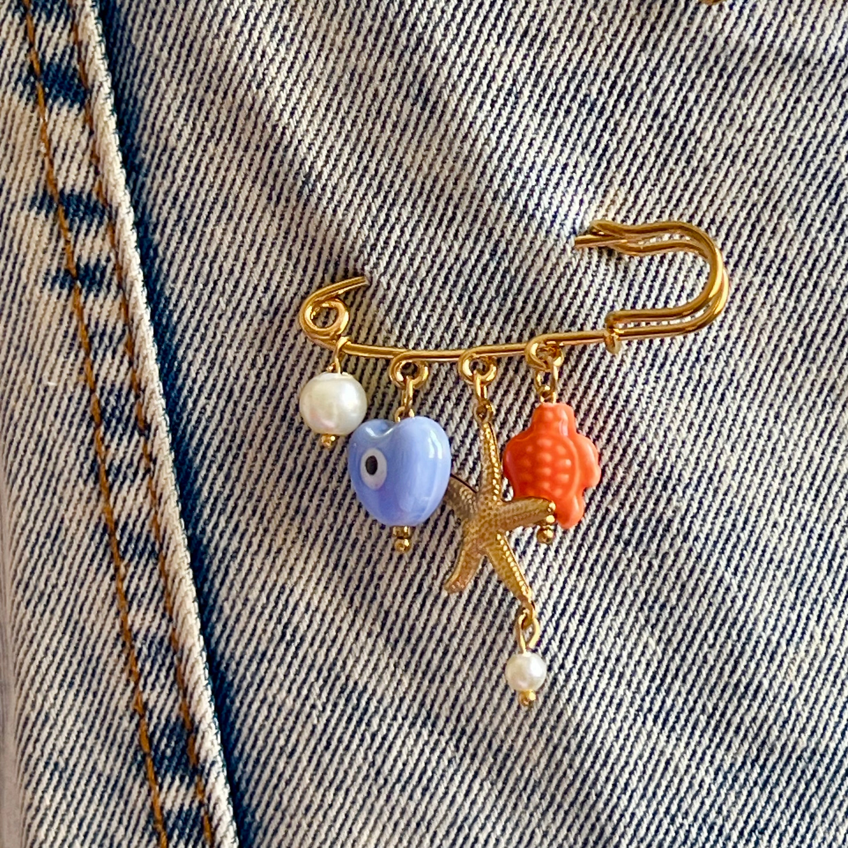 Heart Eye Pin