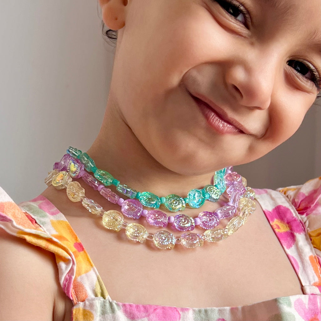 Shiny shells chocker