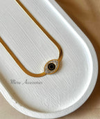Oval Eye