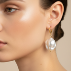 Pearl drop earring