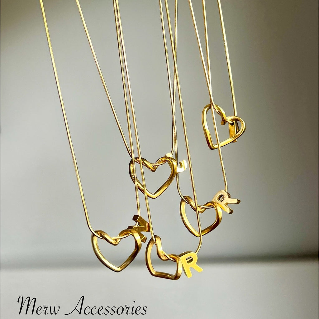 Heart letter necklace