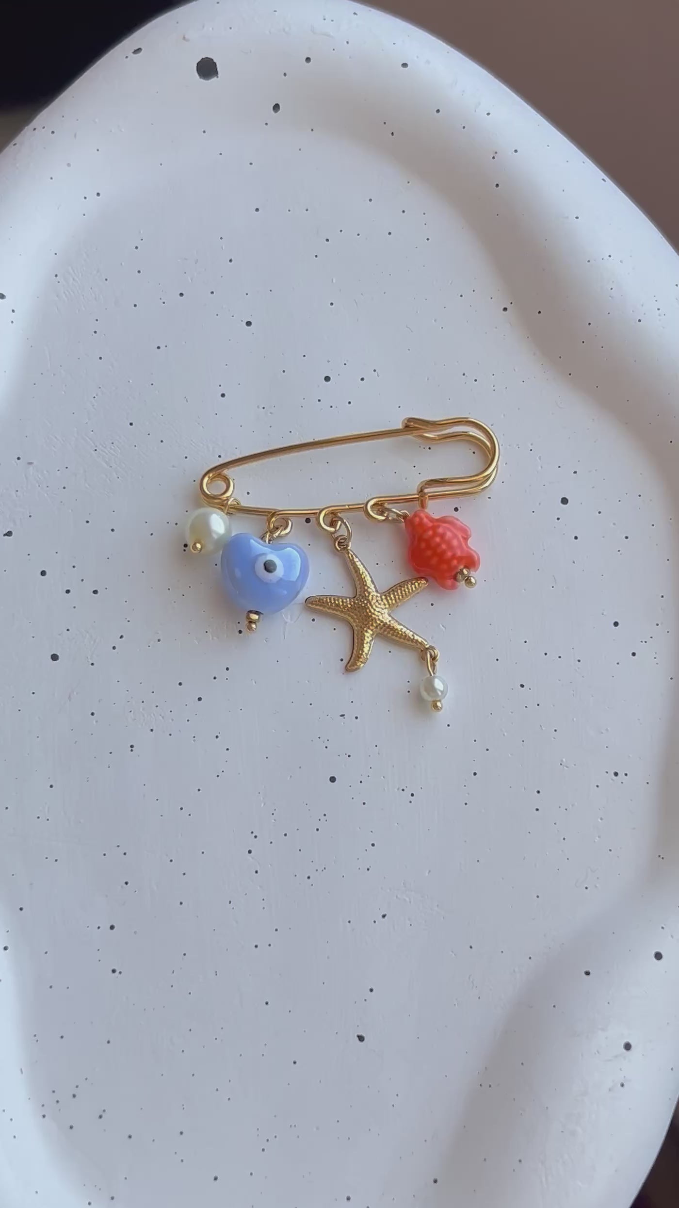 Heart Eye Pin