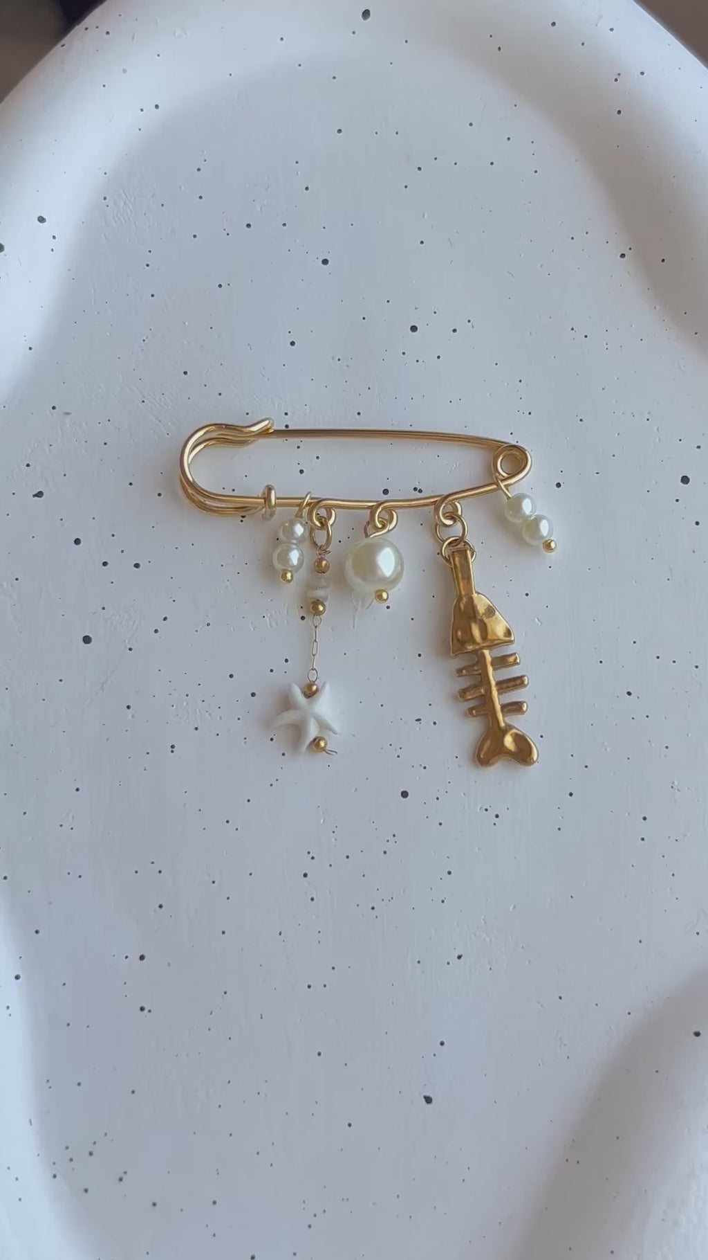 Fish Pin